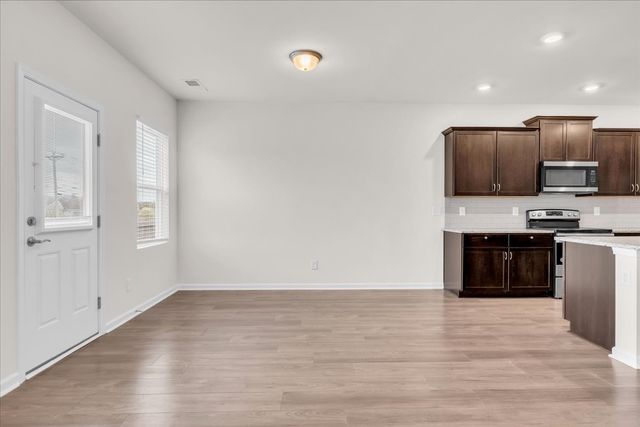 1846 Radnor Rd, Lebanon, TN 37087