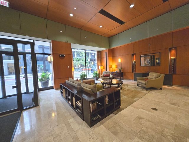 208 W Washington Street 1211, Chicago, IL 60606