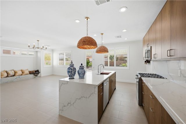 265 Rolling Springs Drive, Las Vegas, NV 89148