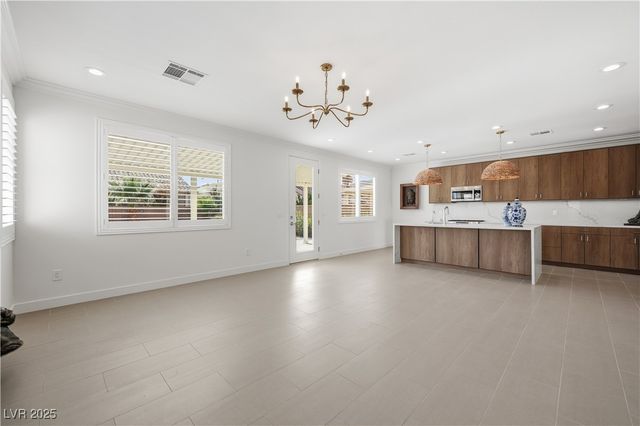 265 Rolling Springs Drive, Las Vegas, NV 89148