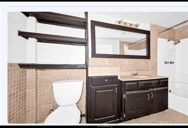 82481 Valencia, Indio, CA 92201