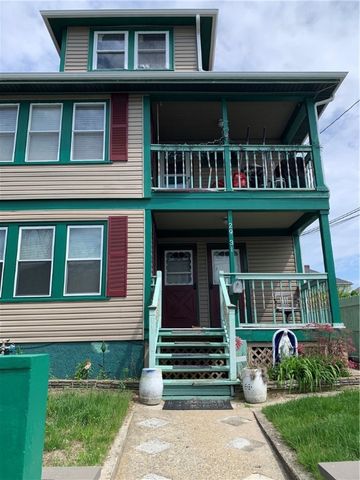 31 Ponagansett Avenue, Providence, RI 02909