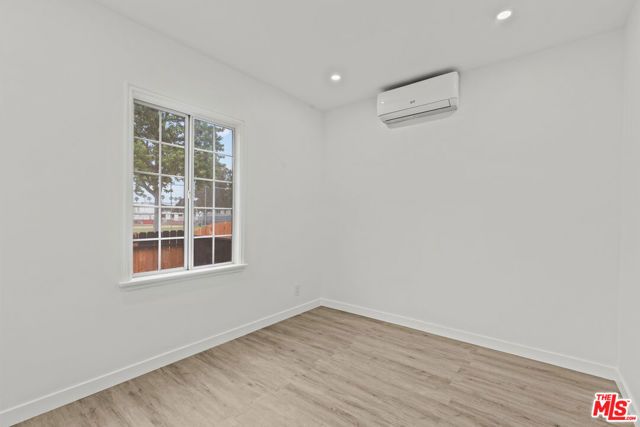542 N Genesee Avenue, Los Angeles, CA 90036