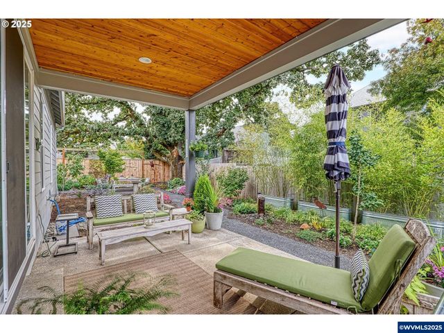 1408 Princeton Av, Silverton, OR 97381