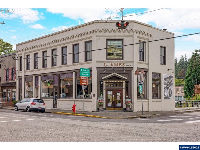 1408 Princeton Av, Silverton, OR 97381