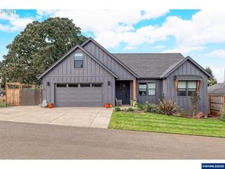 1408 Princeton Av, Silverton, OR 97381
