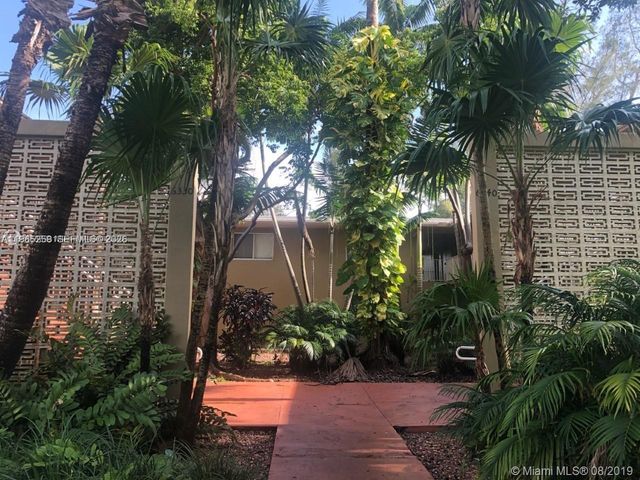 6330 SW 79th St 23, South Miami, FL 33143