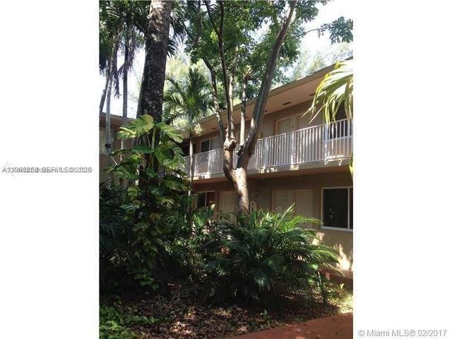 6330 SW 79th St 23, South Miami, FL 33143