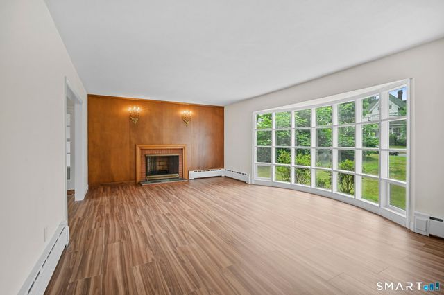 34 Davis Avenue, Vernon, CT 06066