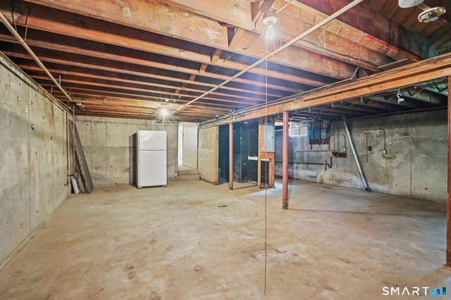 34 Davis Avenue, Vernon, CT 06066