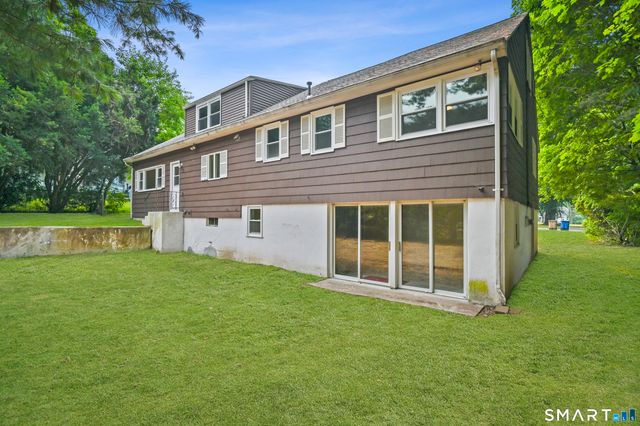 34 Davis Avenue, Vernon, CT 06066