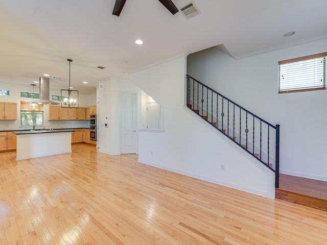 1115 Kinney Ave 9, Austin, TX 78704