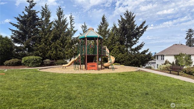 14610 33rd Place W, Lynnwood, WA 98087