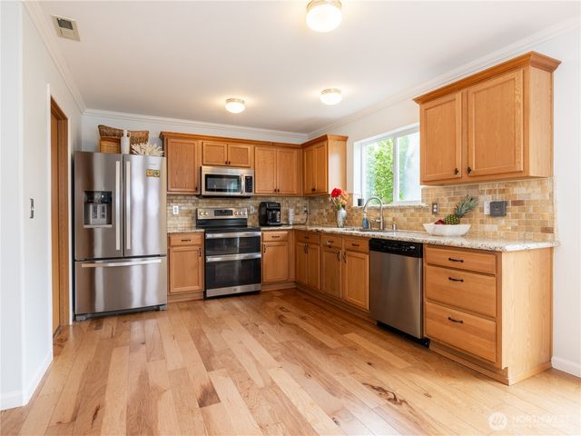 14610 33rd Place W, Lynnwood, WA 98087