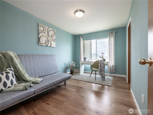 14610 33rd Place W, Lynnwood, WA 98087