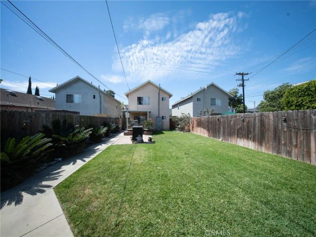 348 Daisy Avenue, Long Beach, CA 90802