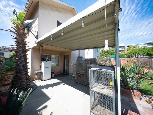 348 Daisy Avenue, Long Beach, CA 90802