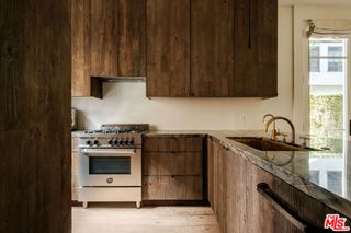 956 5th Street C, Santa Monica, CA 90403