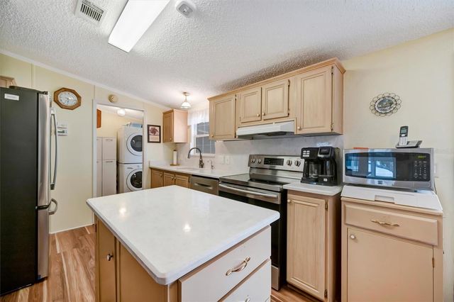 211 S PORT ROYAL LANE 523, Apollo Beach, FL 33572