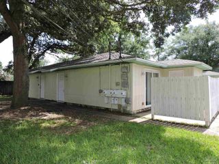 130 E 9 Mile Rd 17, Pensacola, FL 32534