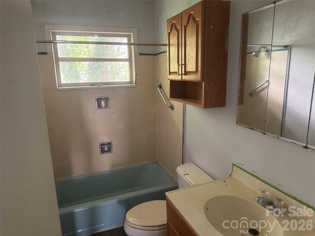 312 Davis Park Road, Gastonia, NC 28052