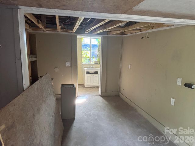 312 Davis Park Road, Gastonia, NC 28052