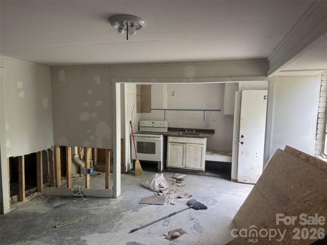 312 Davis Park Road, Gastonia, NC 28052