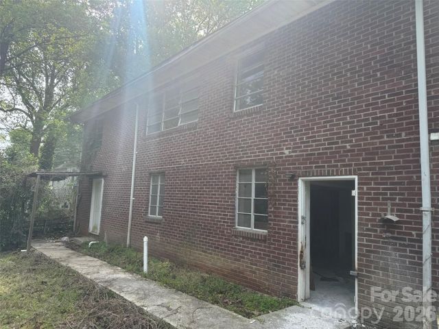 312 Davis Park Road, Gastonia, NC 28052
