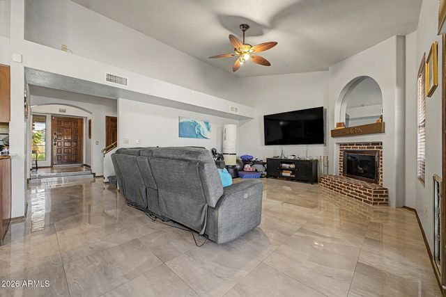 7426 W ORAIBI Drive, Glendale, AZ 85308
