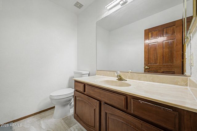 7426 W ORAIBI Drive, Glendale, AZ 85308