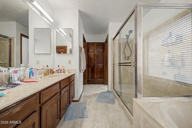 7426 W ORAIBI Drive, Glendale, AZ 85308