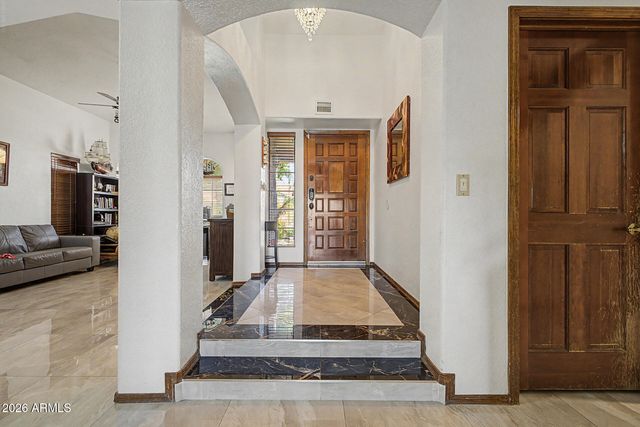 7426 W ORAIBI Drive, Glendale, AZ 85308