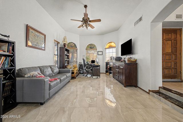 7426 W ORAIBI Drive, Glendale, AZ 85308