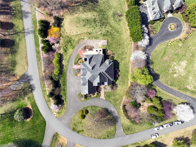 537 Montclaire Drive, Mount Airy, NC 27030