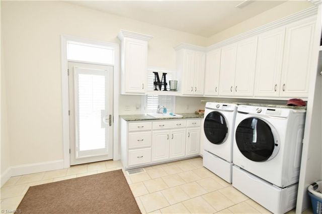 537 Montclaire Drive, Mount Airy, NC 27030
