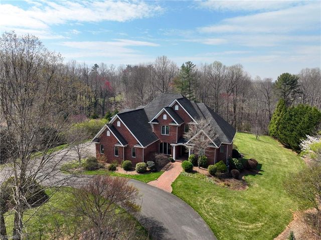 537 Montclaire Drive, Mount Airy, NC 27030
