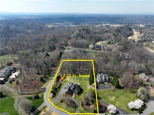 537 Montclaire Drive, Mount Airy, NC 27030