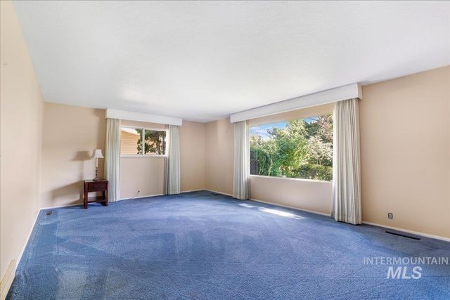 628 N Sunrise Blvd, Twin Falls, ID 83301