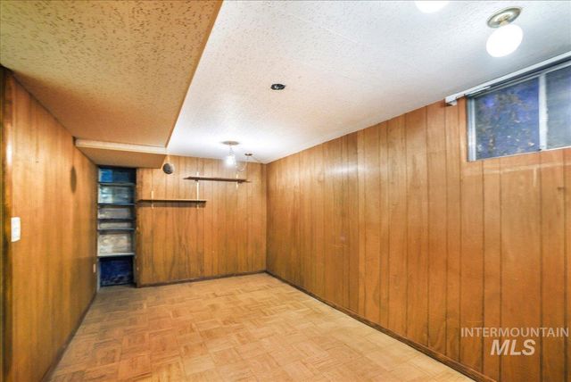 628 N Sunrise Blvd, Twin Falls, ID 83301