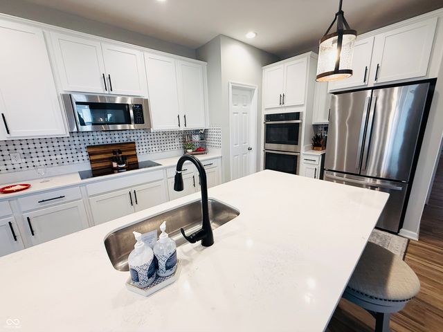 11395 Wicker Lane, Noblesville, IN 46060