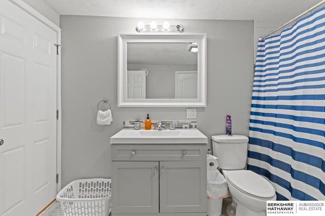 3206 S 23 Street, Omaha, NE 68108