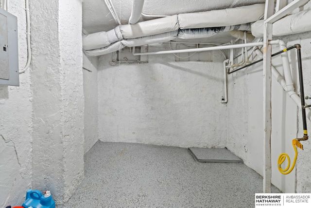 3206 S 23 Street, Omaha, NE 68108