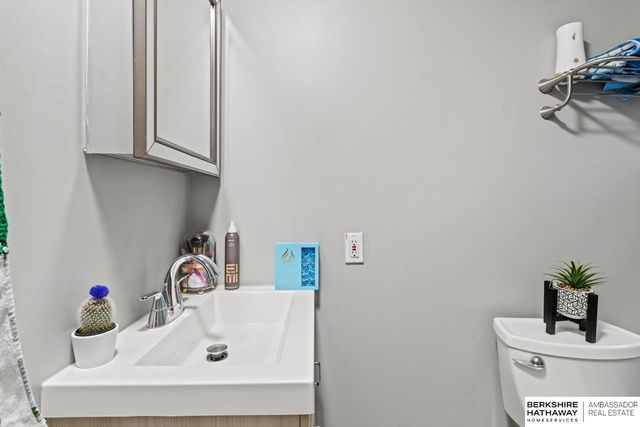 3206 S 23 Street, Omaha, NE 68108