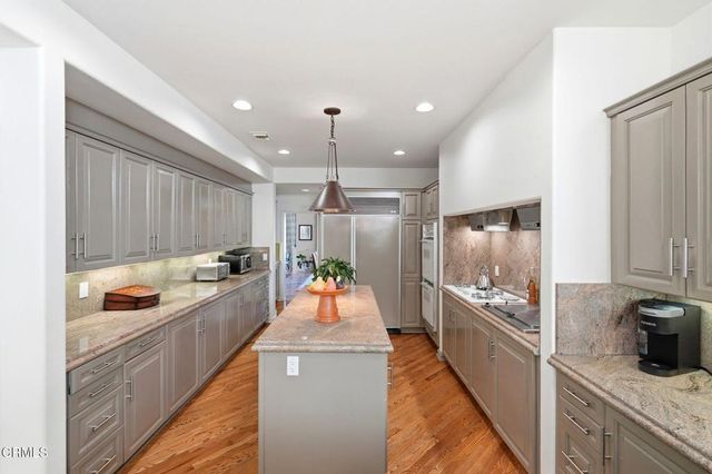 2317 Canyonback Road, Los Angeles, CA 90049