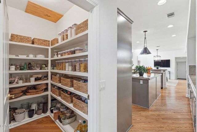 2317 Canyonback Road, Los Angeles, CA 90049