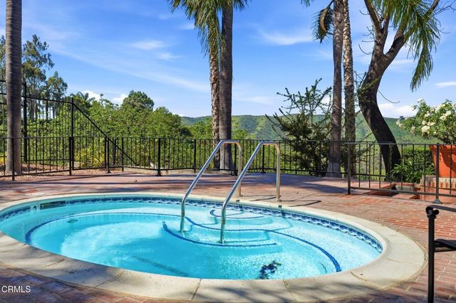 2317 Canyonback Road, Los Angeles, CA 90049