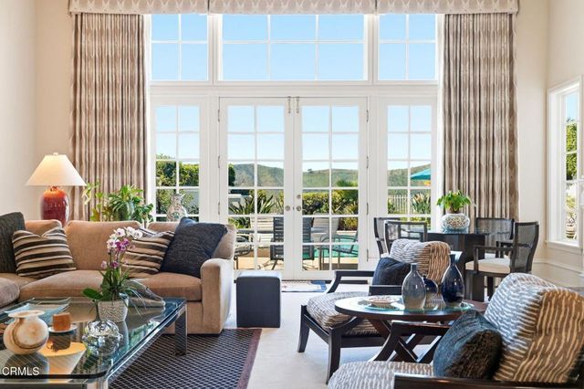 2317 Canyonback Road, Los Angeles, CA 90049