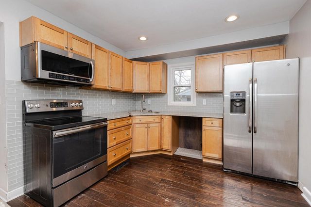 9144 W Park Hill AVENUE, Milwaukee, WI 53226