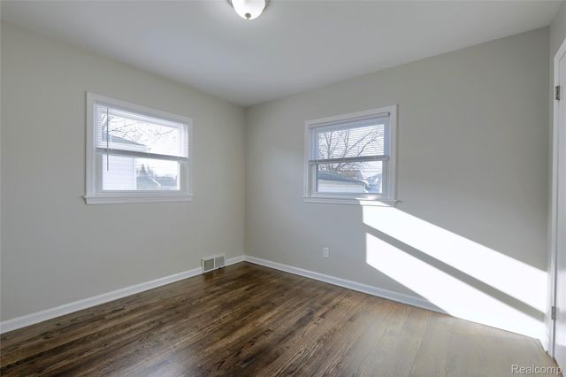 24907 Brittany Avenue, Eastpointe, MI 48021