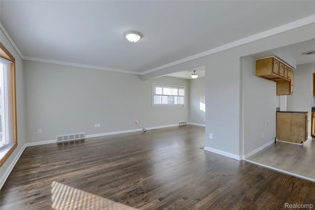 24907 Brittany Avenue, Eastpointe, MI 48021